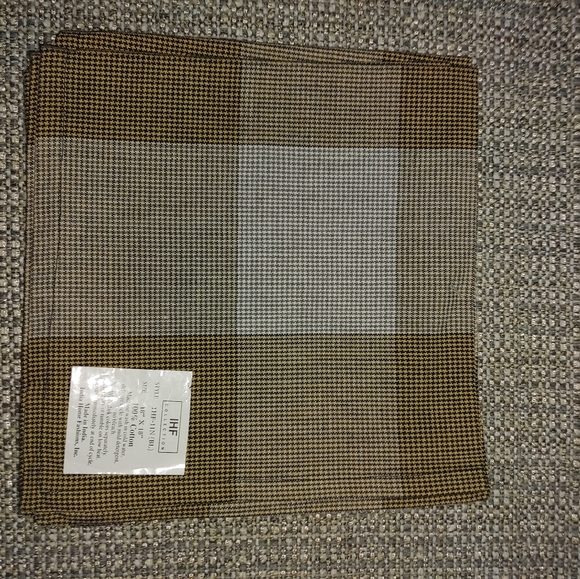 5/$30 or $10 Dinner Napkins NWT - Picture 1 of 3